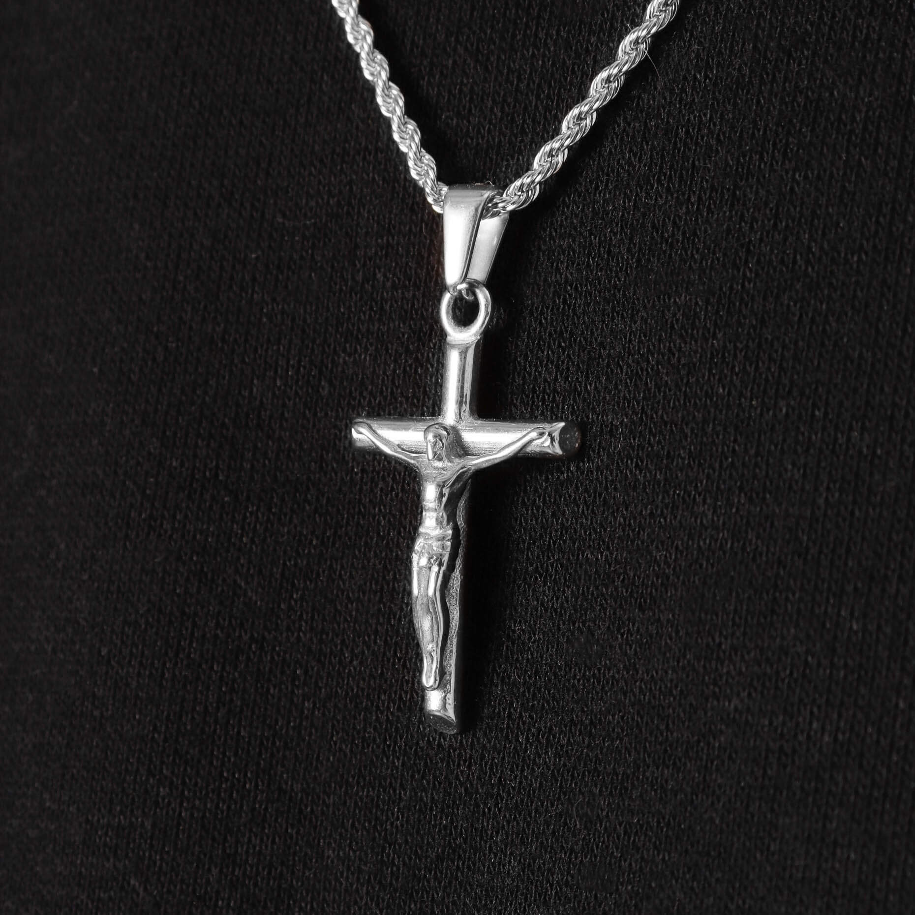 Crucifix Pendant – Silver