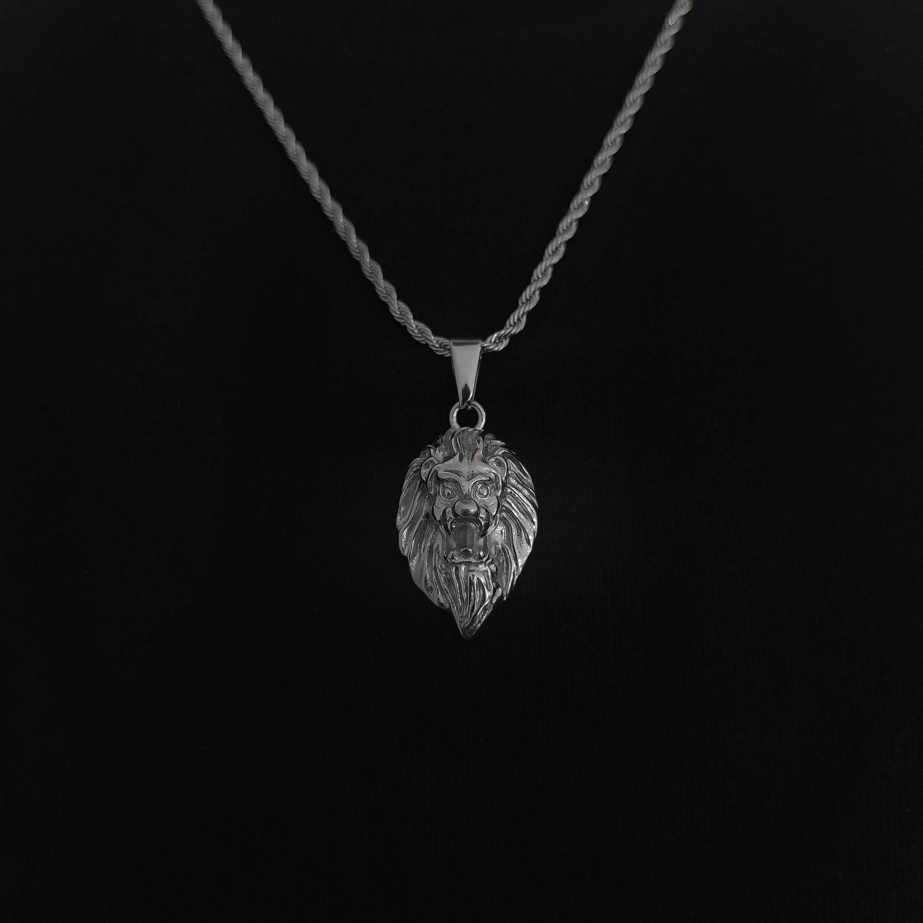 Lion Pendant – Silver
