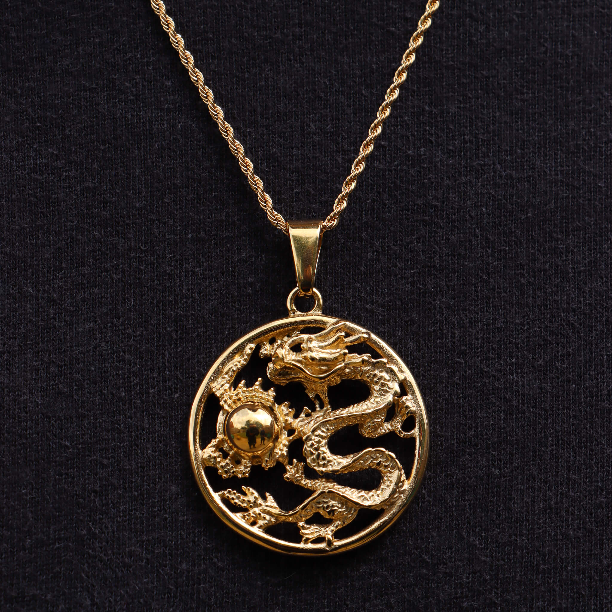 Shenron Pendant – Gold