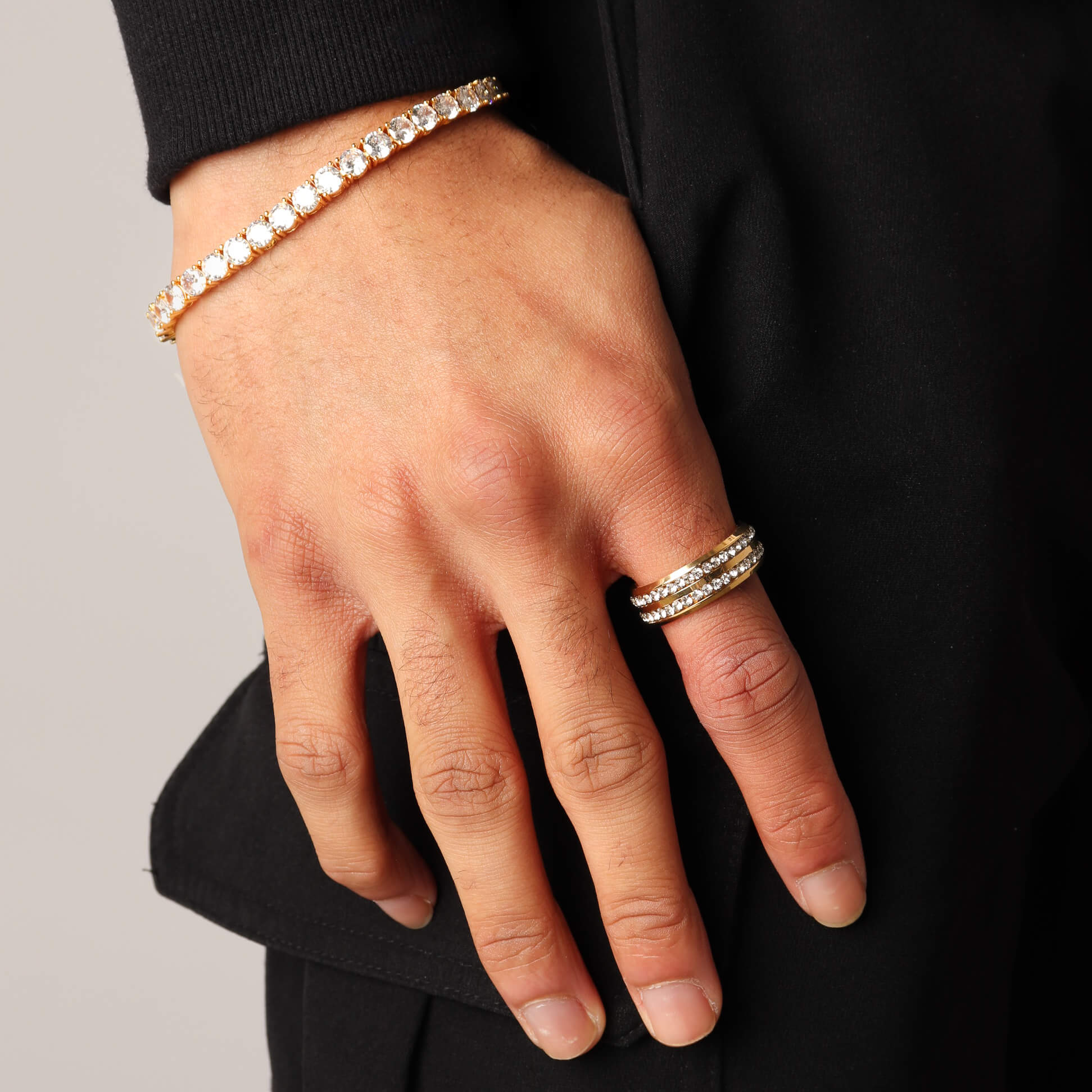 Iced Ring – Gold