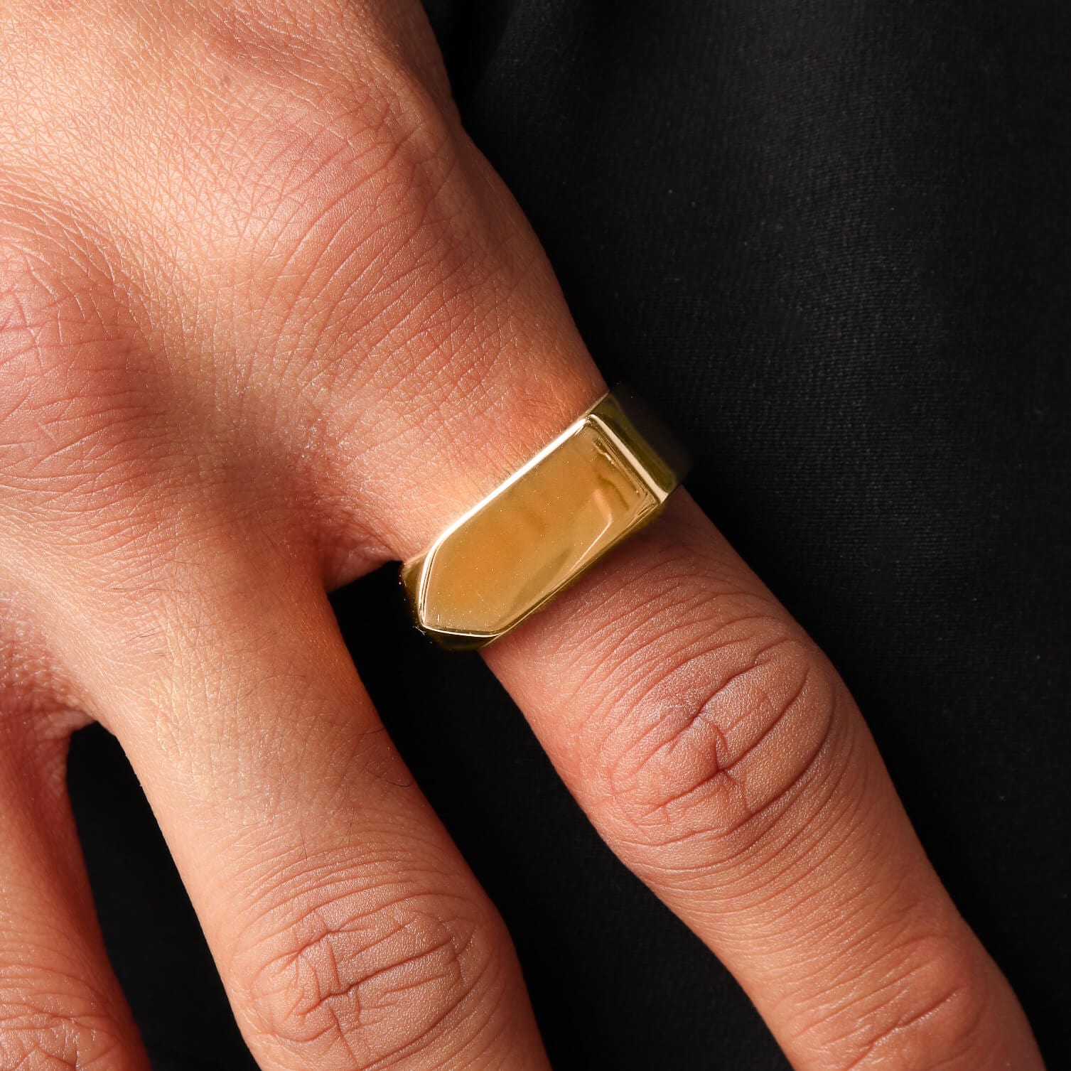 Iron Signet Ring – Gold